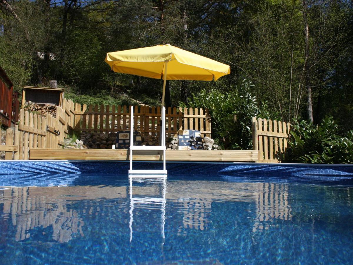 Pretty Chalet In Beaulieu With Private Pool Buitenkant foto